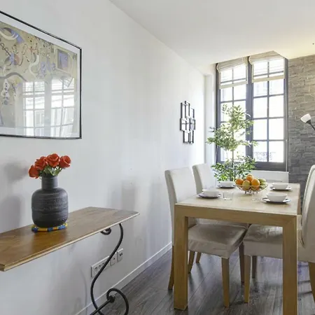 Apartman Well-decorated 1br In The Heart Of *